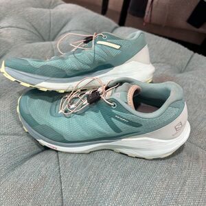 EUC WOMENS SALOMON SENSE RIDE 3 Trail Running Shoes - size 8